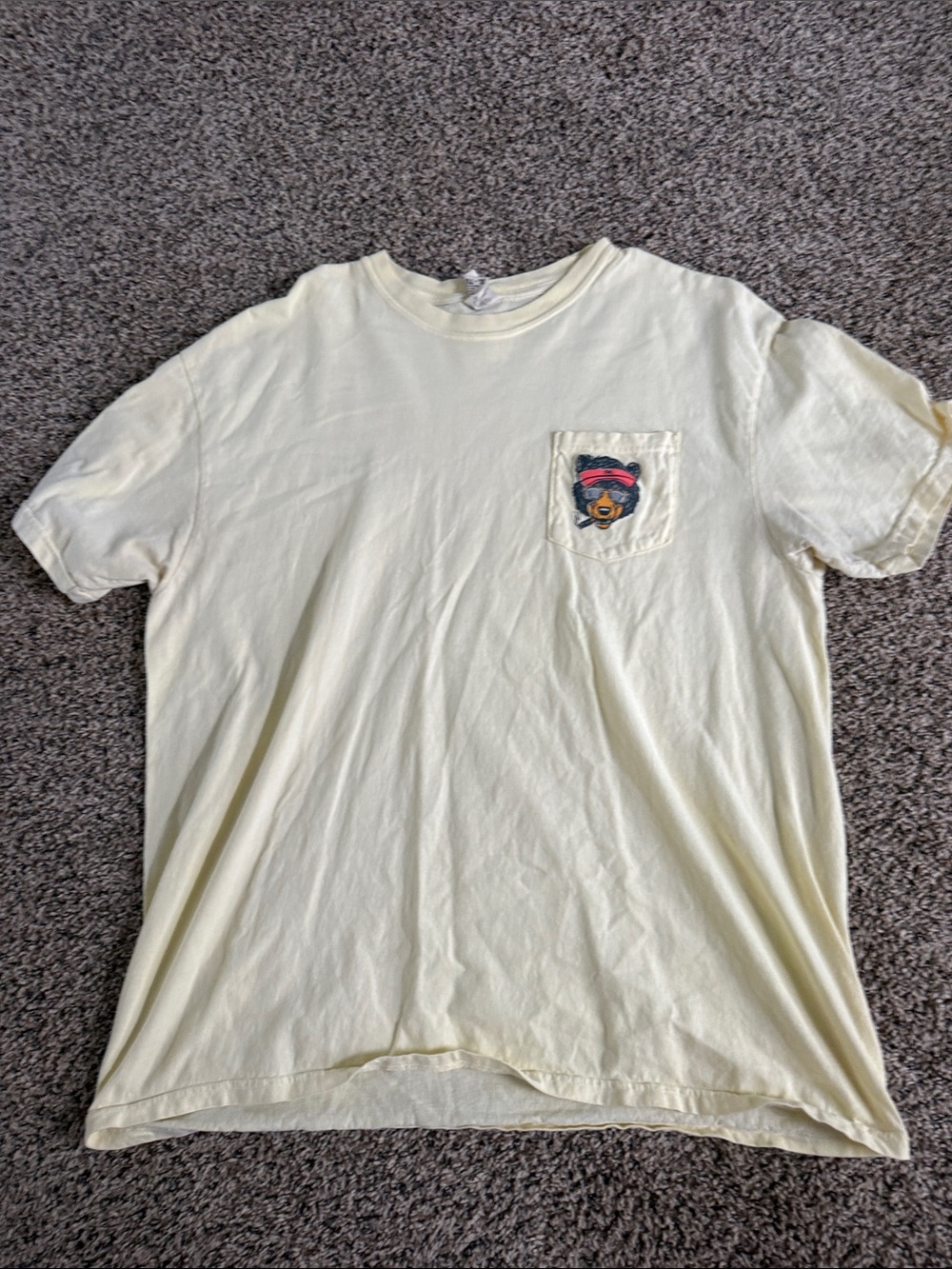 Men's Short-Sleeve Golf Pocket Tee in Yellow
